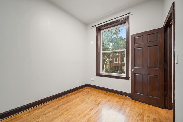 2737 W 22nd Place 2, Chicago, IL 60608