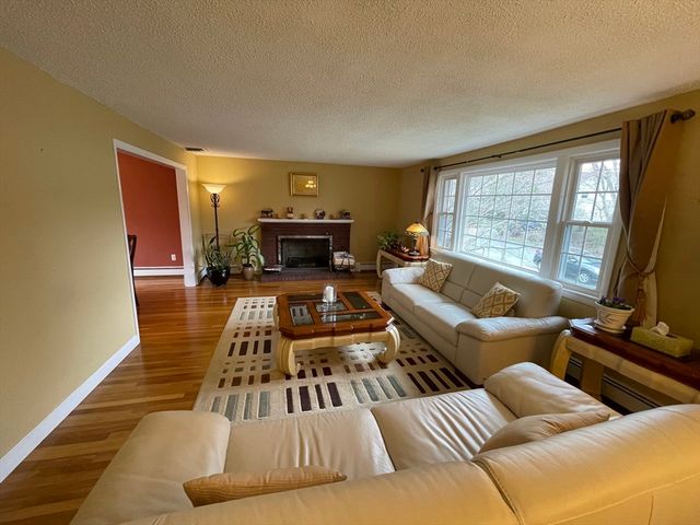 2 Barrett Road, Lexington, MA 02421