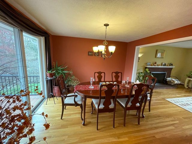 2 Barrett Road, Lexington, MA 02421