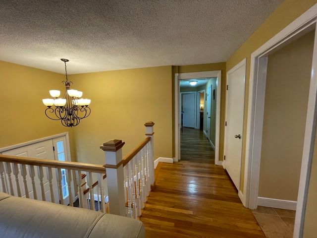 2 Barrett Road, Lexington, MA 02421