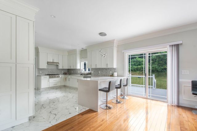257 Prospect St, Auburn, MA 01501