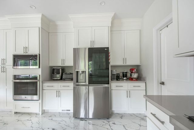 257 Prospect St, Auburn, MA 01501