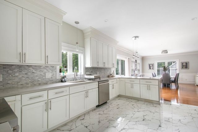 257 Prospect St, Auburn, MA 01501