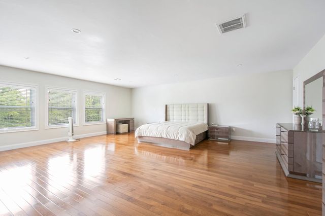 257 Prospect St, Auburn, MA 01501