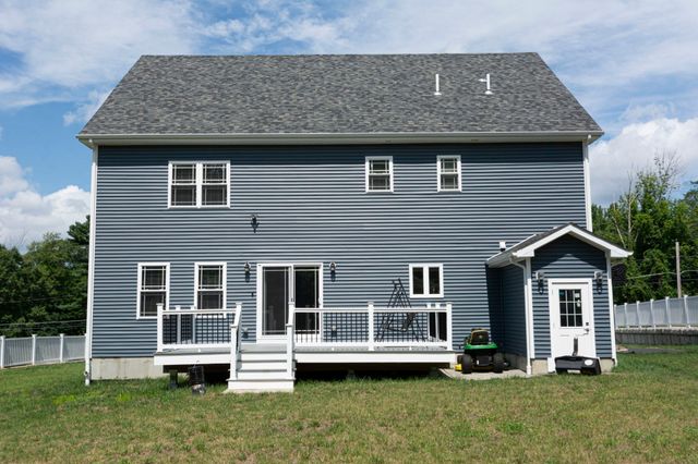 257 Prospect St, Auburn, MA 01501