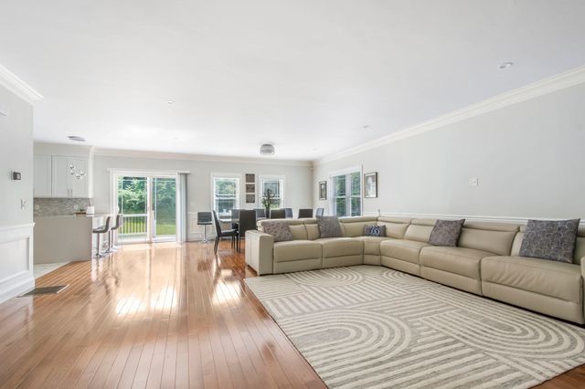 257 Prospect St, Auburn, MA 01501