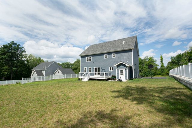 257 Prospect St, Auburn, MA 01501