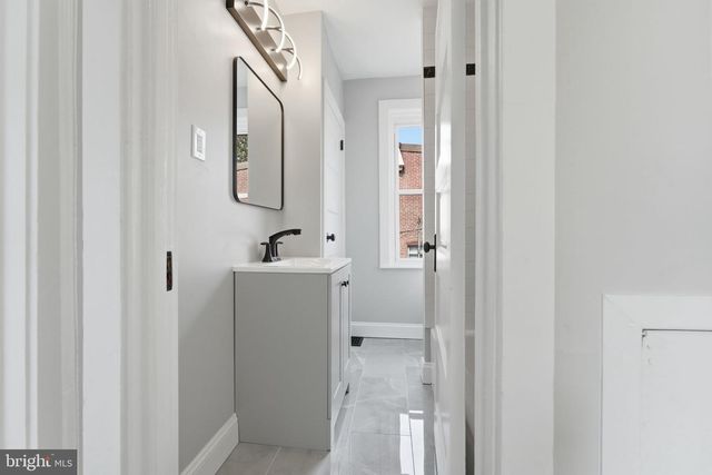 2201 N LOCUST ST, Wilmington, DE 19802