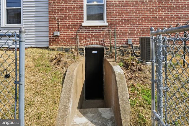 2201 N LOCUST ST, Wilmington, DE 19802