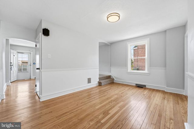 2201 N LOCUST ST, Wilmington, DE 19802