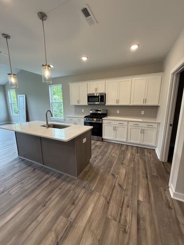 3322 Parmenter Street, Columbia, TN 38401