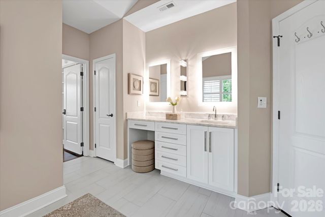 409 Running Horse Lane, Waxhaw, NC 28173