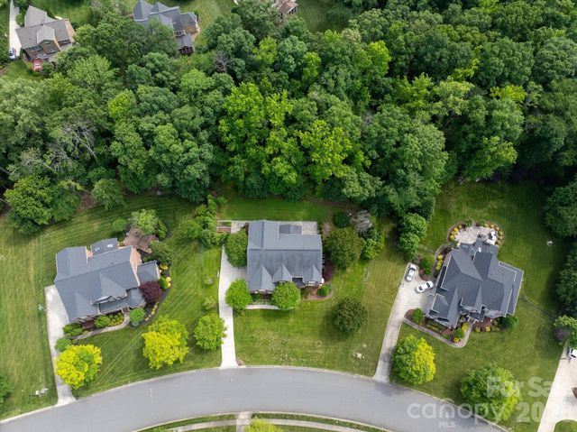 409 Running Horse Lane, Waxhaw, NC 28173