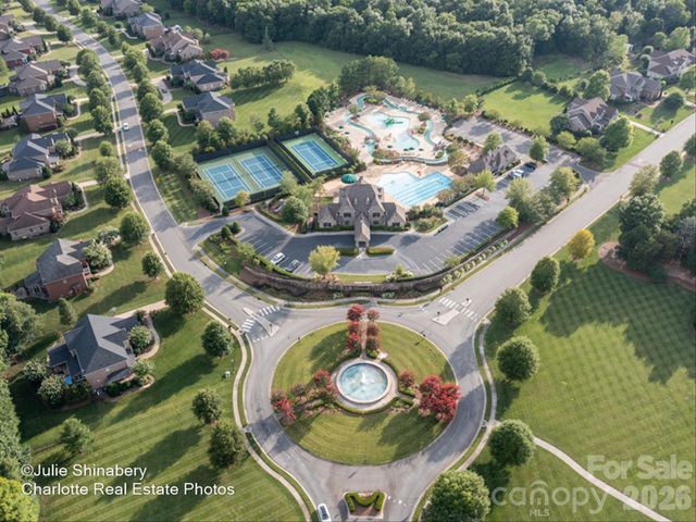 409 Running Horse Lane, Waxhaw, NC 28173
