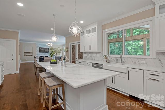 409 Running Horse Lane, Waxhaw, NC 28173