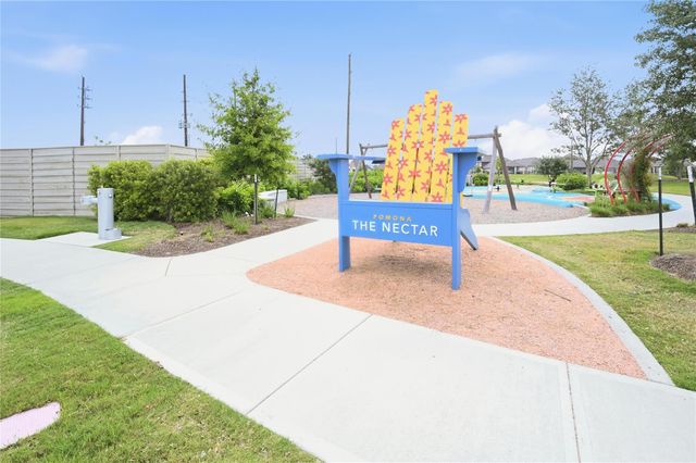 2415 Honeyberry Shrub Drive, Manvel, TX 77578