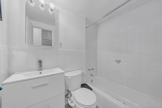 4901 Henry Hudson Parkway W 6E, Bronx, NY 10471