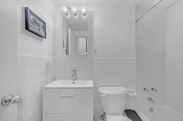 4901 Henry Hudson Parkway W 6E, Bronx, NY 10471