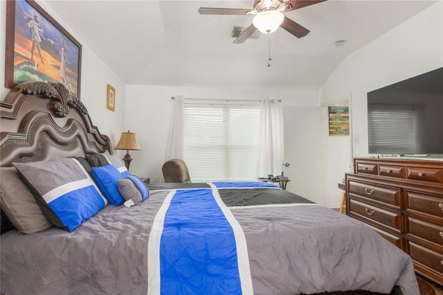 5707 Mason Oaks, Houston, TX 77085