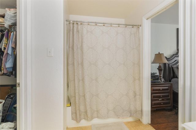 5707 Mason Oaks, Houston, TX 77085