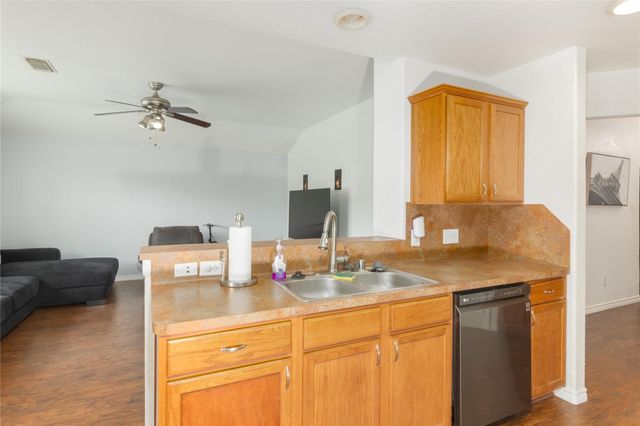 5707 Mason Oaks, Houston, TX 77085