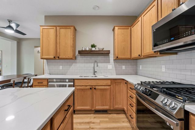 3873 Lawndale Lane N, Plymouth, MN 55446