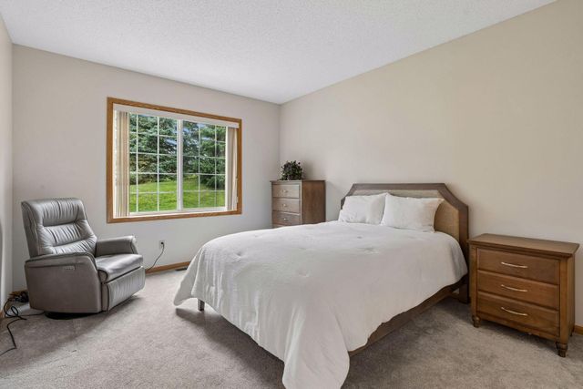 3873 Lawndale Lane N, Plymouth, MN 55446