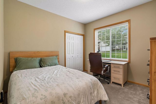 3873 Lawndale Lane N, Plymouth, MN 55446