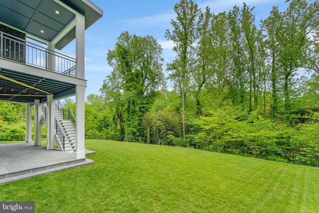 1434 WAGGAMAN CIR, Mclean, VA 22101