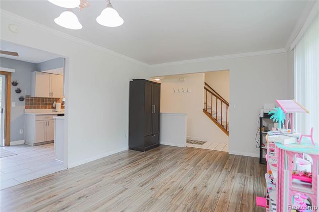 7014 Marco Drive, Waterford, MI 48327