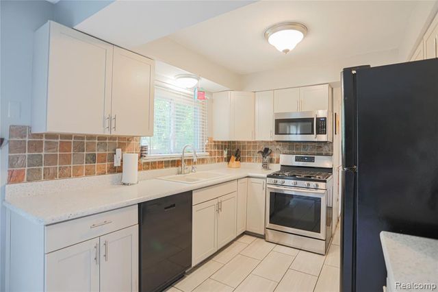 7014 Marco Drive, Waterford, MI 48327