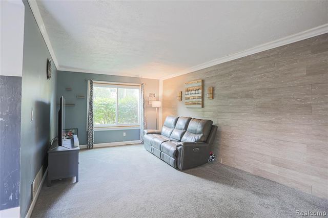 7014 Marco Drive, Waterford, MI 48327