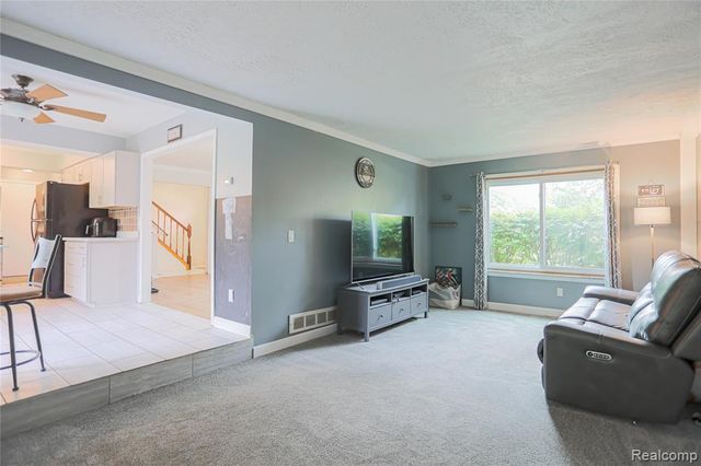 7014 Marco Drive, Waterford, MI 48327