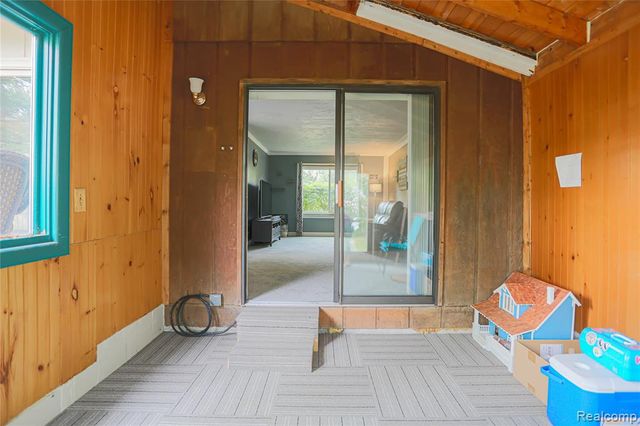 7014 Marco Drive, Waterford, MI 48327