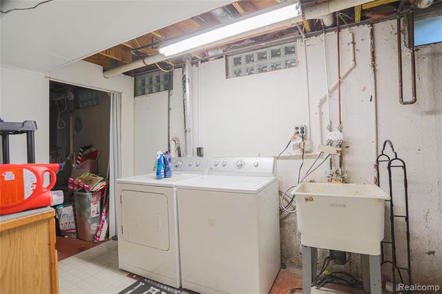 7014 Marco Drive, Waterford, MI 48327