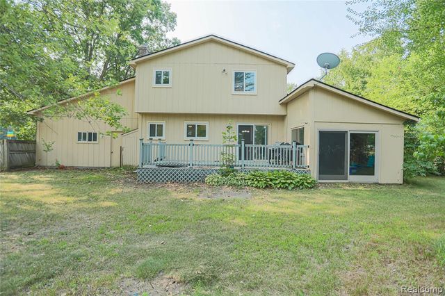 7014 Marco Drive, Waterford, MI 48327