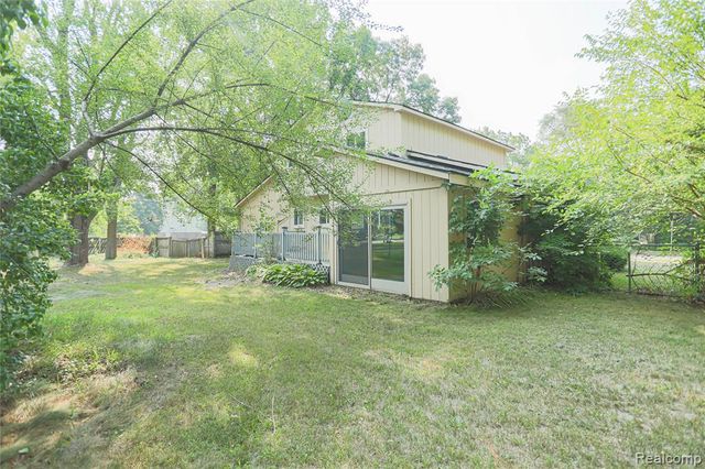 7014 Marco Drive, Waterford, MI 48327