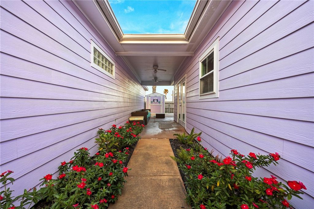 14521 E Cabana St 206, Corpus Christi, TX 78418 — photo 2