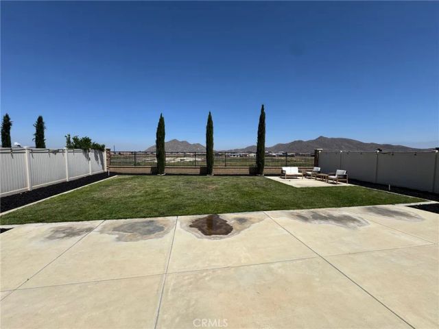 32376 Tyron Smith Court, Winchester, CA 92596