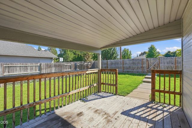 1908 Cunningham Avenue, Medford, OR 97501