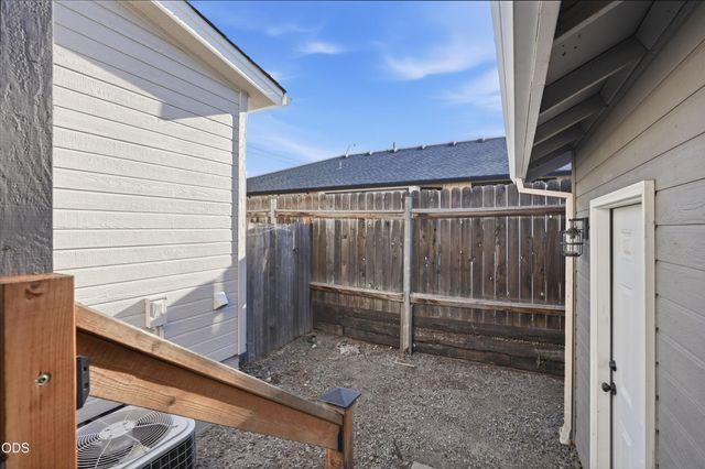 1908 Cunningham Avenue, Medford, OR 97501