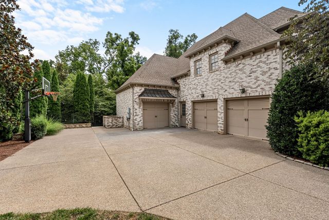 5505 Iron Gate Dr, Franklin, TN 37069