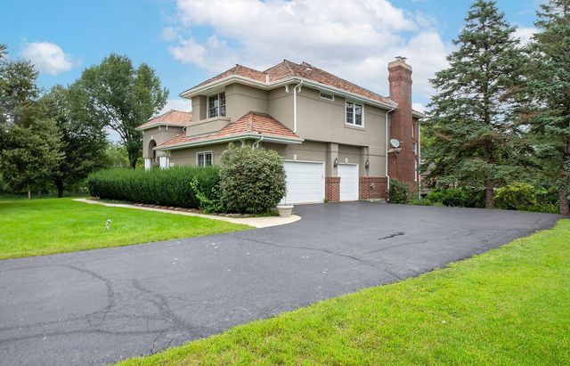 315 Bishop Court, Inverness, IL 60010