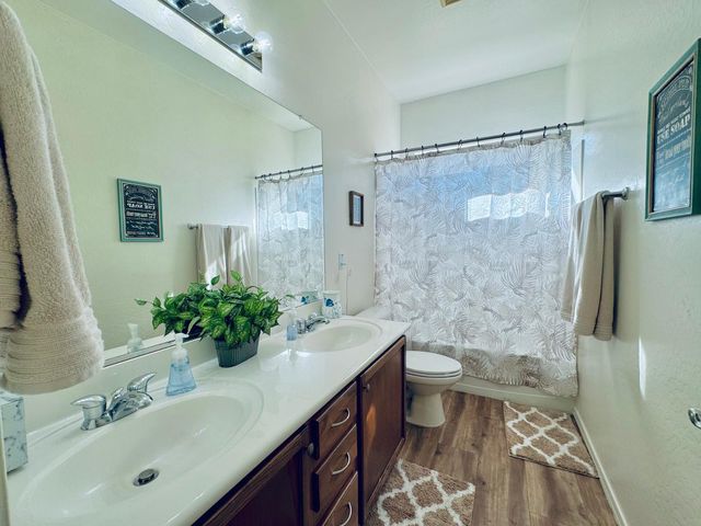 1277 E Birdland Drive, Gilbert, AZ 85297