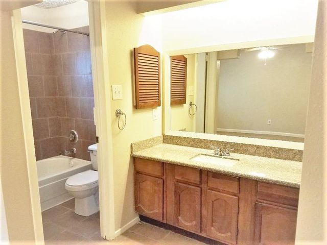 16922 Camberwell Green Lane, Houston, TX 77070