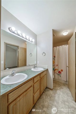 21305 110th Street Ct E, Bonney Lake, WA 98391