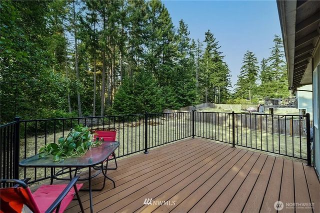 21305 110th Street Ct E, Bonney Lake, WA 98391