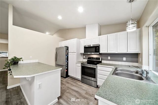 21305 110th Street Ct E, Bonney Lake, WA 98391