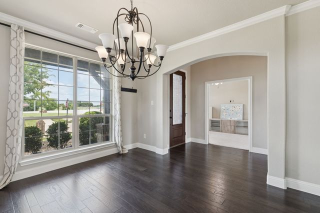 610 Lonesome Dove Drive, Midlothian, TX 76065