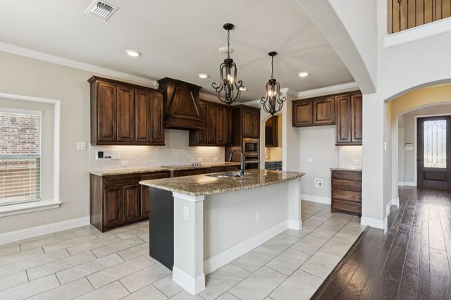 610 Lonesome Dove Drive, Midlothian, TX 76065